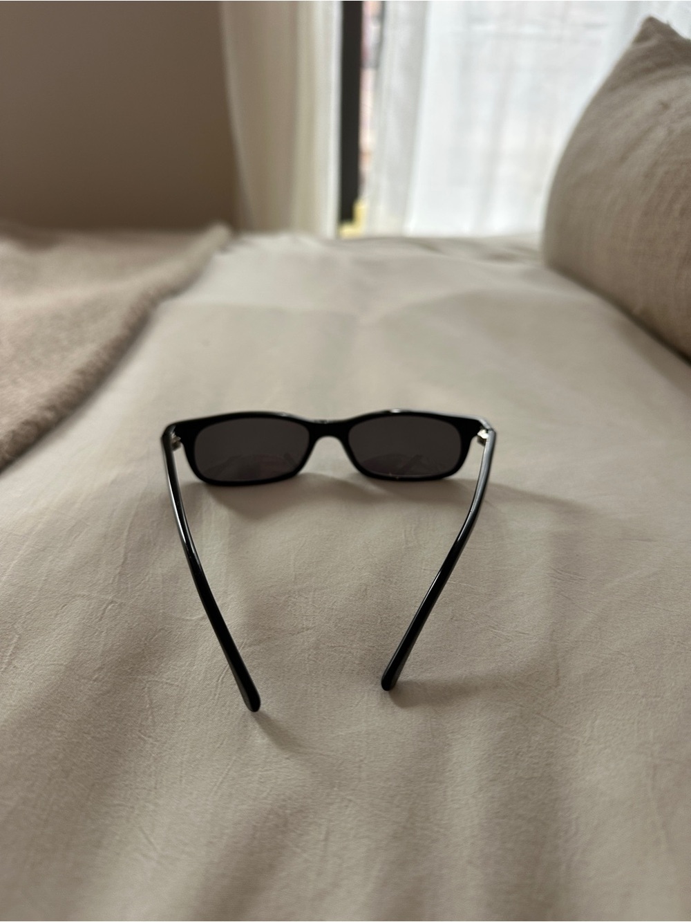 LEXXOLA SUKI BLACK/ONYX SUNGLASSES - Picture 8 of 9